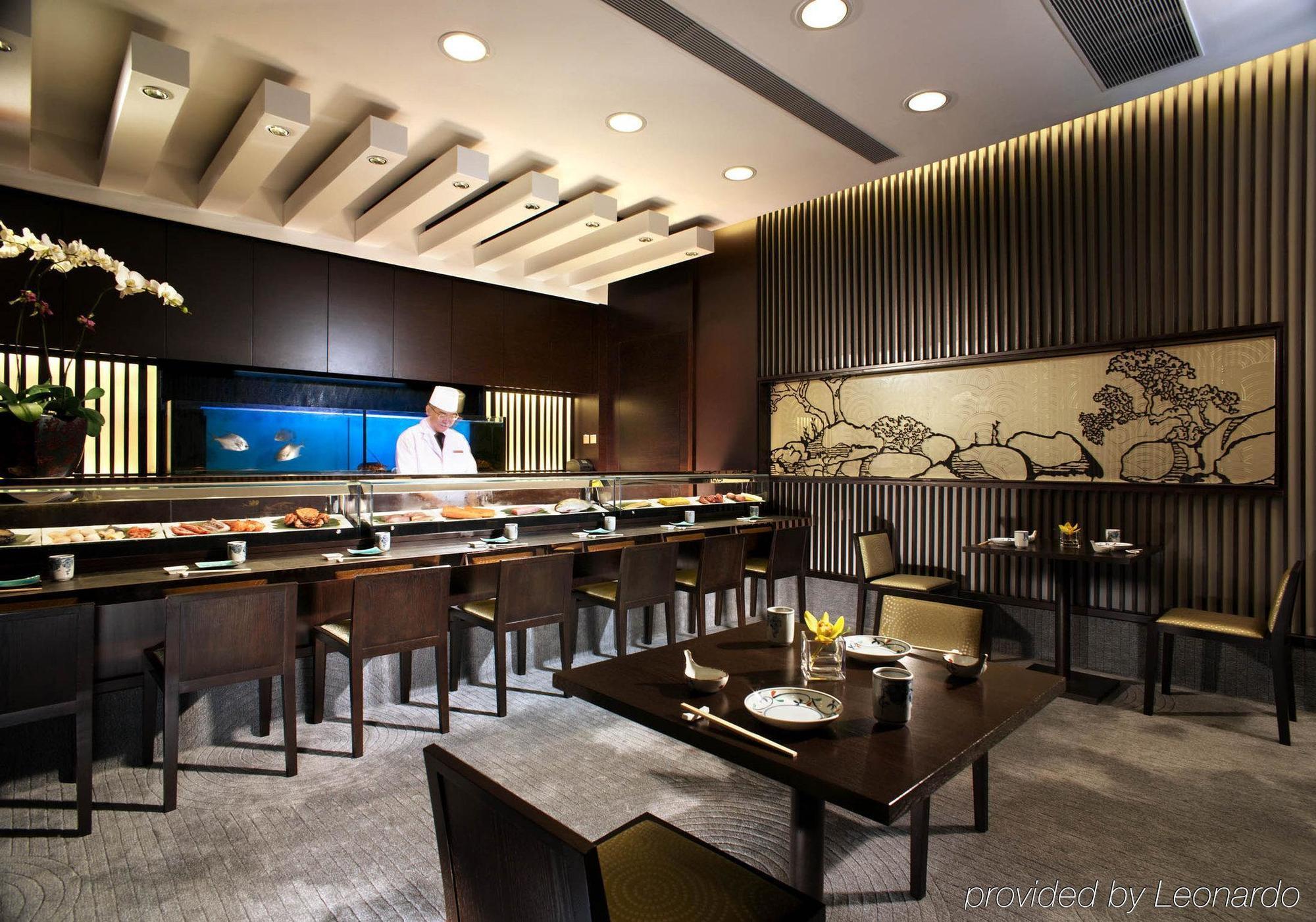 Harbour Grand Hong Kong Hotell Restaurant bilde Sushi restaurant in Singapore