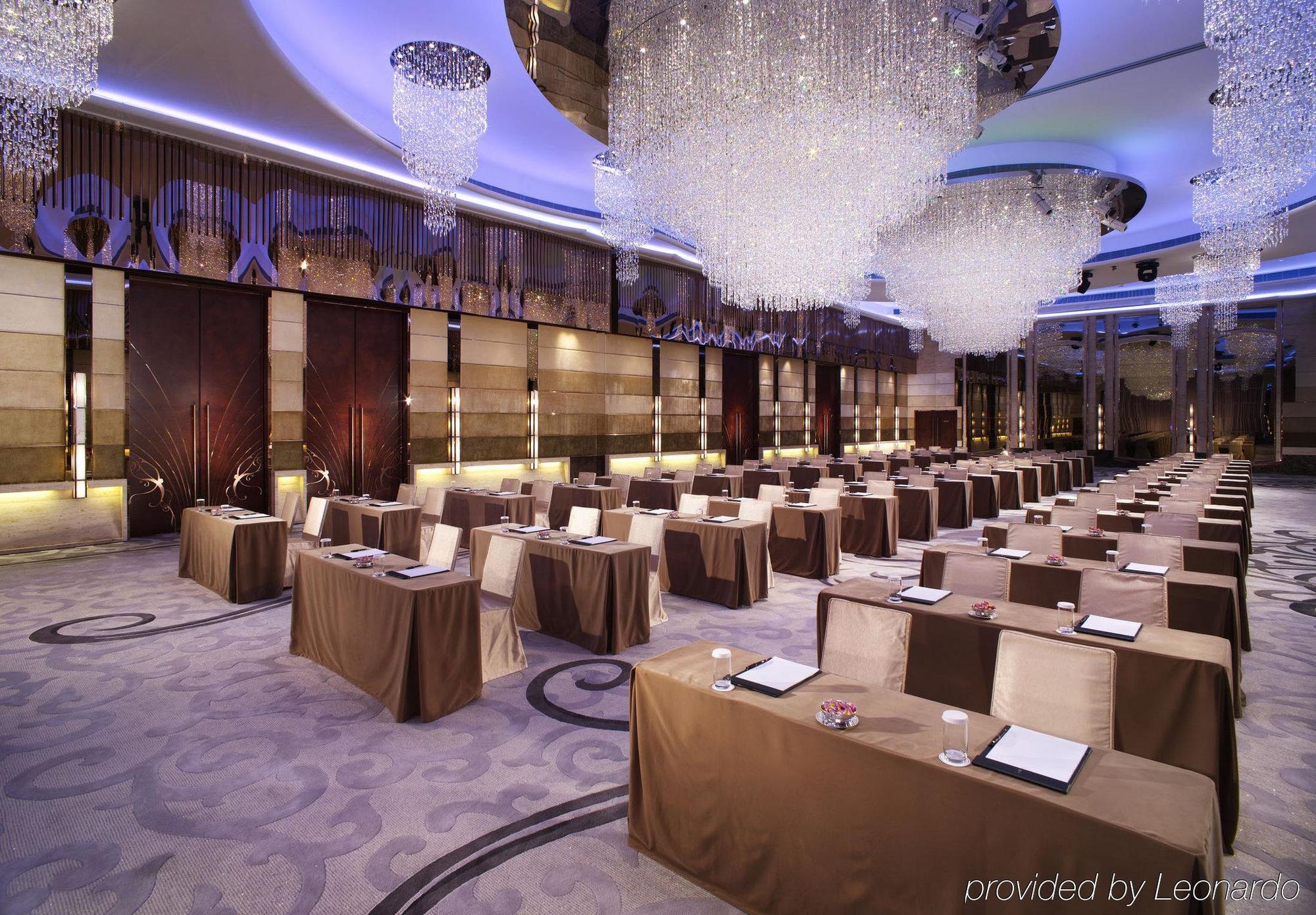 Harbour Grand Hong Kong Hotell Eksteriør bilde The Grand Ballroom