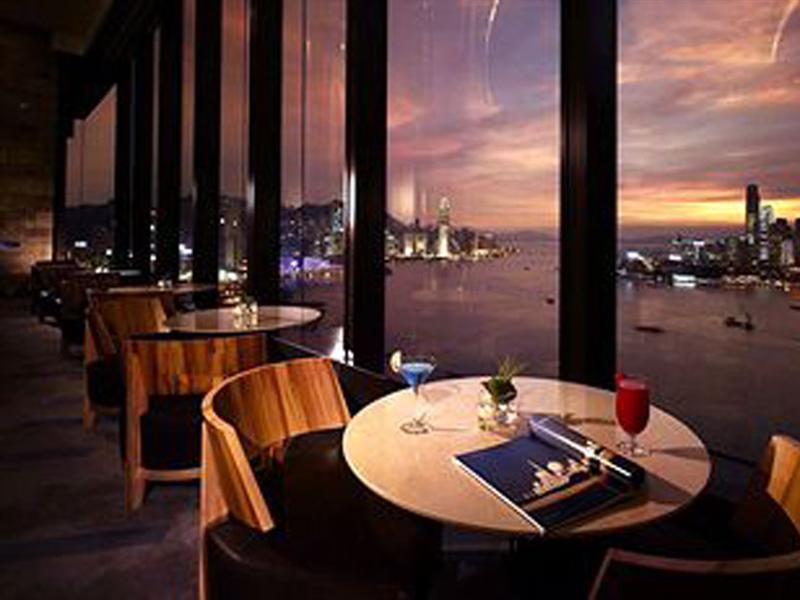 Harbour Grand Hong Kong Hotell Eksteriør bilde View from the bar