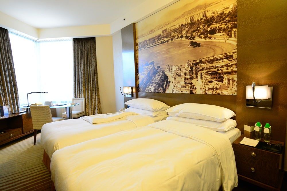 Harbour Grand Hong Kong Hotell Eksteriør bilde A room at the hotel